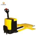 Автомобільний тягач електричний