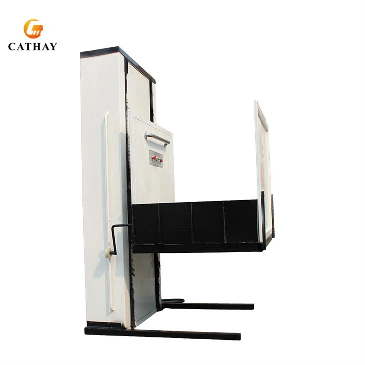 Підйомник на платформі для інвалідних візків